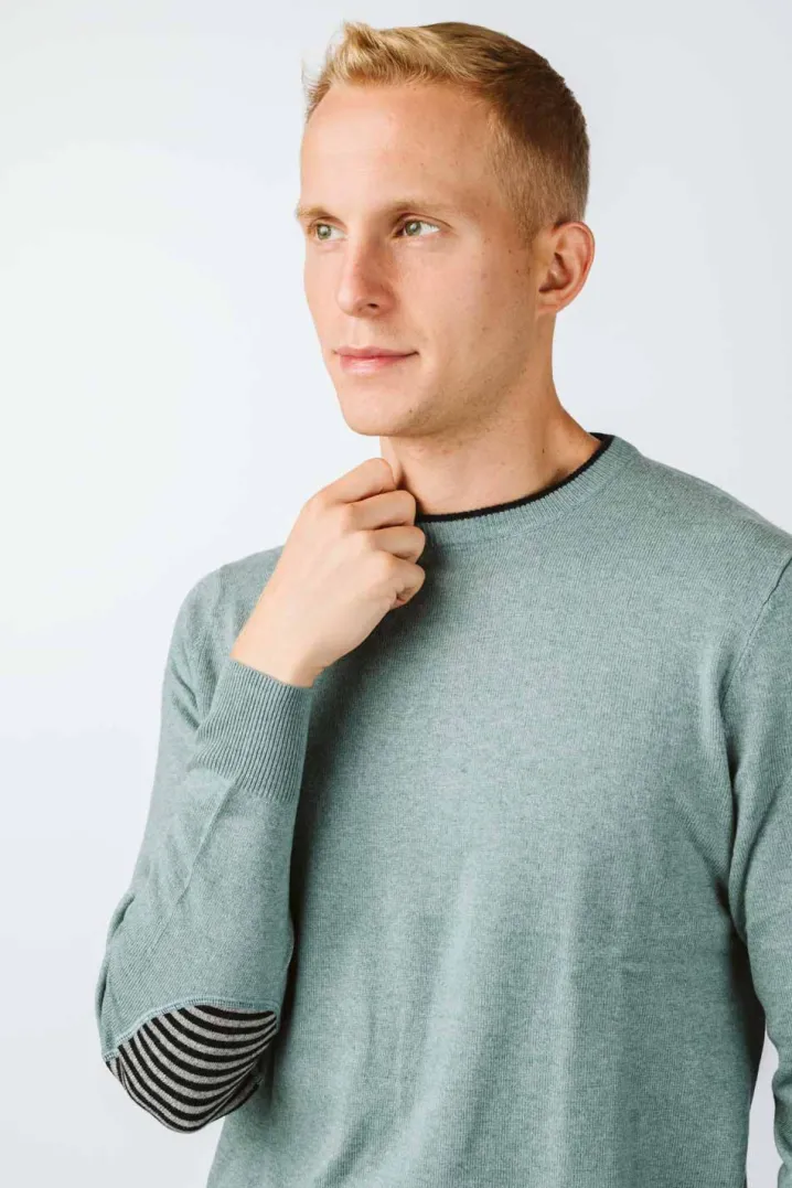 MAGLIONE "CARL" GIROCOLLO LEGGERO CON TOPPA RIGA