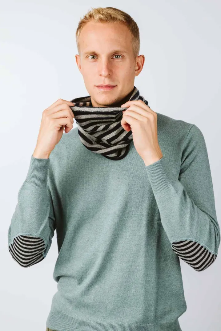 MAGLIONE "CARL" GIROCOLLO LEGGERO CON TOPPA RIGA